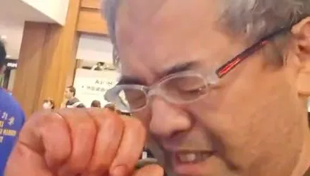 親眼目睹！日本記者談北捷攻擊案哽咽　徒手替傷者止血嘆無能為力