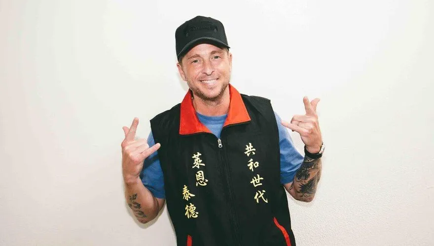 OneRepublic高雄開唱！主唱穿超台味宮廟背心：今晚狂點水