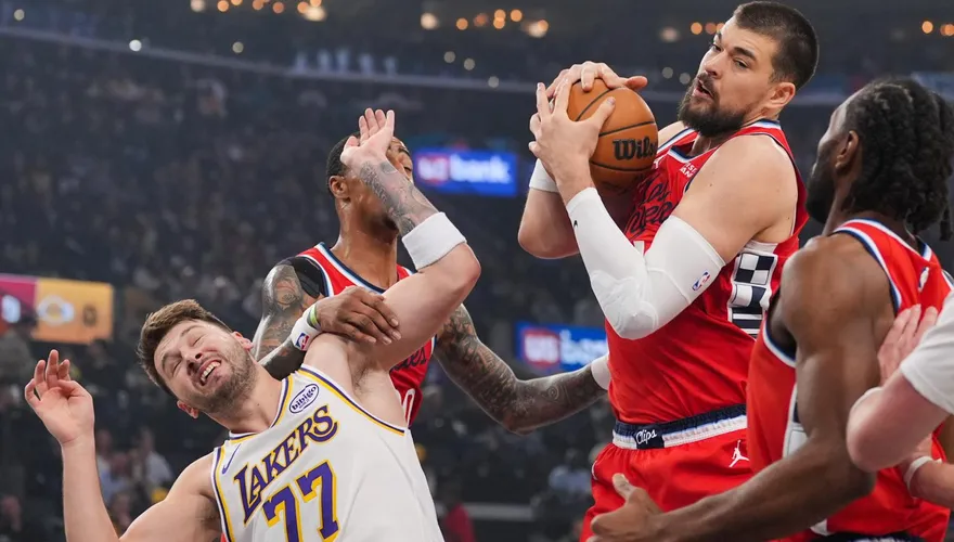 NBA/快艇雪上加霜！中鋒祖巴茨踩到詹皇　腳踝二級扭傷缺陣3周