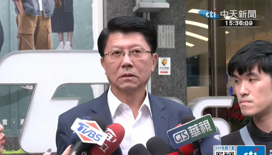 謝龍介再戰綠地台南！陳鳳馨揭韓國瑜、陳水扁致勝秘訣