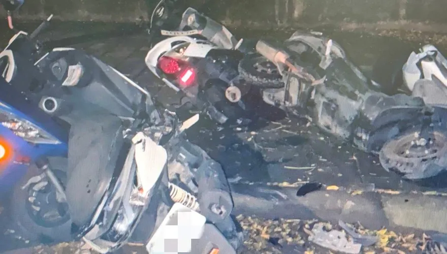 駕車撞毀27輛機車逃逸！中壢22歲男恐被罰3000、吊扣駕照