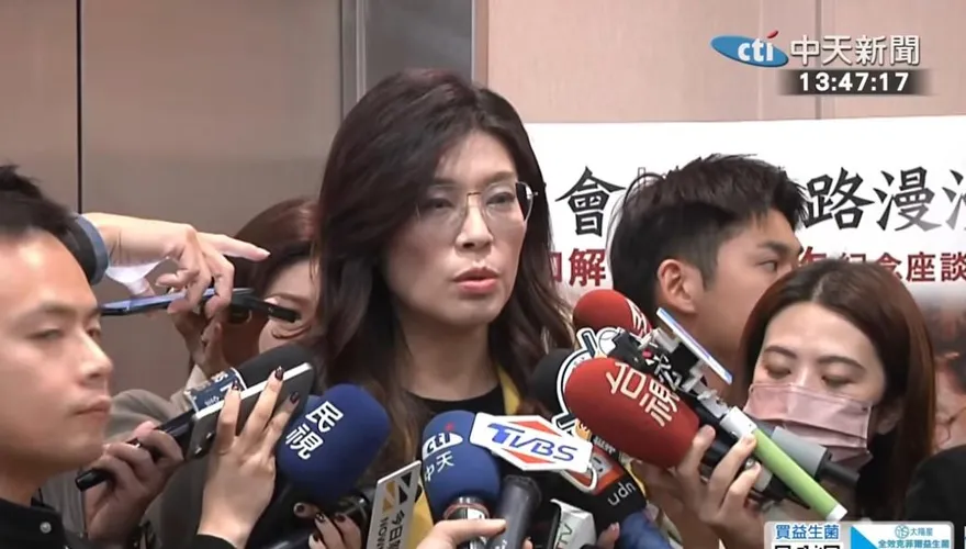 「整合不用走到初選！」鄭麗文曝徵召李四川戰新北時程