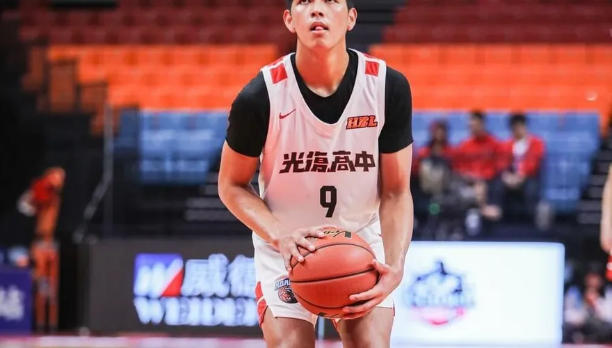 HBL/何鉦凱攻防一體繳全能數據　率光復高中晉8強