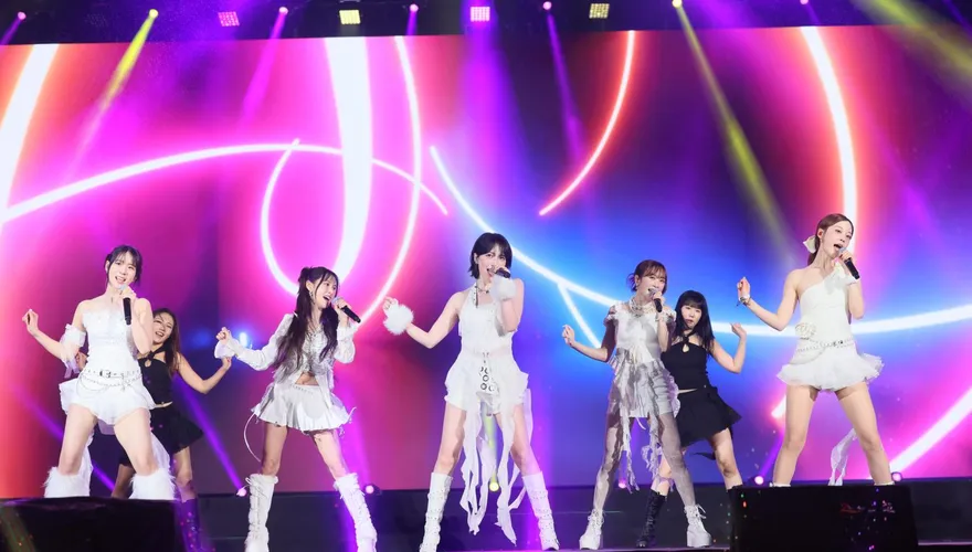 韓團KARA魅力再現　北市跨年20萬人觀101煙火