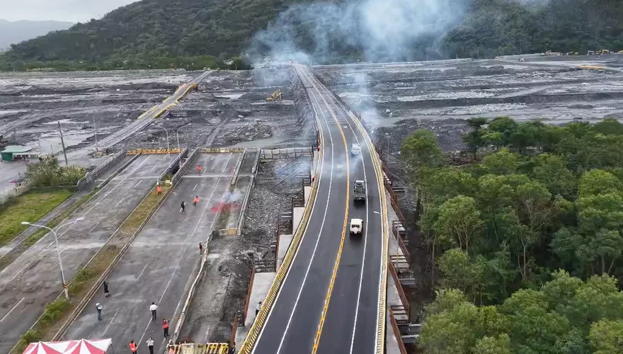 花蓮人等到了！馬太鞍溪鋼便橋提前完工　元旦正式通車