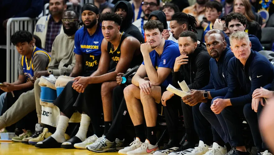 NBA/三巨頭沒打坐看勇士被虐　SGA買犯「柯瑞場下看傻眼」