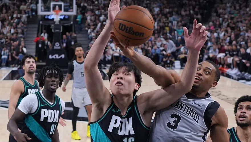 NBA/楊瀚森10分鐘送雙鍋震撼全場！拓荒者作客力退馬刺奪2連勝