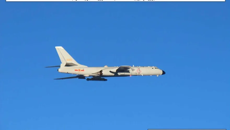新年4連發　防衛省公布解放軍機大編隊現身沖繩周邊