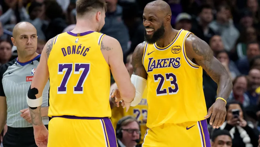 NBA/詹皇東契奇合轟60分！湖人逆轉3連勝　主帥：他會叫我滾開