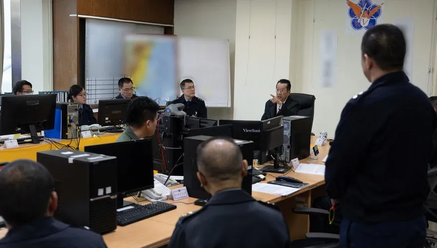 飛官辛柏毅失聯第4天　顧立雄赴花蓮空軍基地代表賴清德慰問家屬