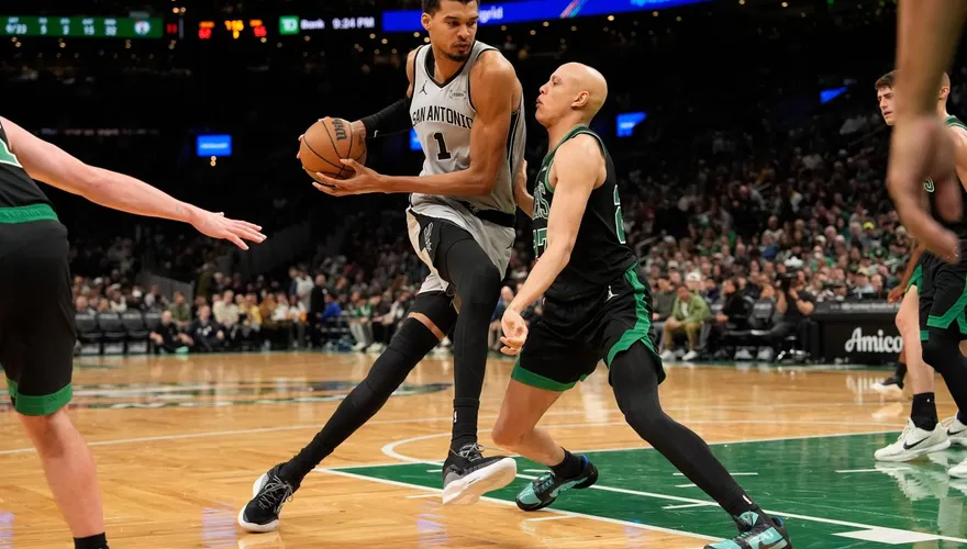 NBA/板凳奇兵！文班亞馬替補出發勝率近9成　馬刺末節逆轉勝