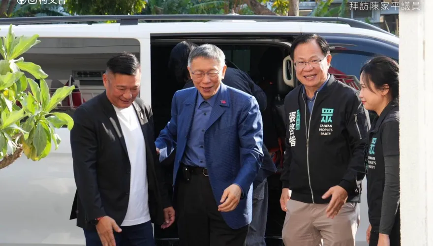 南下嘉義輔選張啓楷　柯文哲感謝陳家平成全在野整合