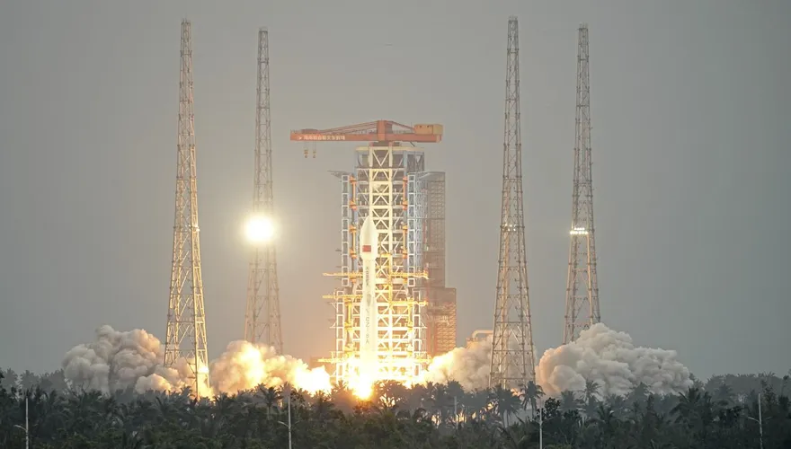 中美衛星大戰開打！陸增20萬顆申請、馬斯克星鏈獲批7500顆