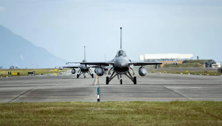 F-16換裝數位備用姿態儀　自動防撞地系統加裝仍未明