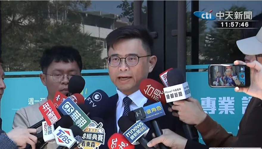 賴瑞隆突攻擊柯志恩家人！藍青年曝原因：來自對選情的焦慮