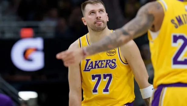 NBA/湖人團隊外線熄火！ 東契奇42分做白工　不敵國王吞3連敗