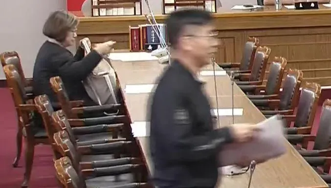 賴清德該不該來立院？協商到中途民進黨直接離席破局了