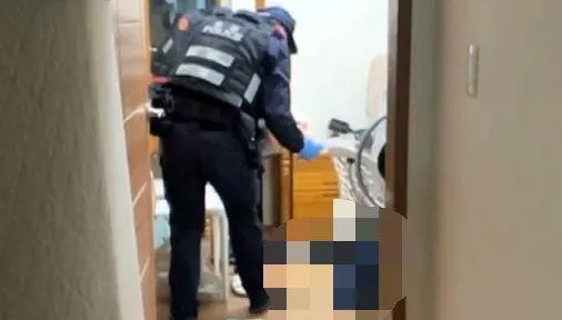 台東爆慘劇！「社區飄屍臭」男屋主趴臥死