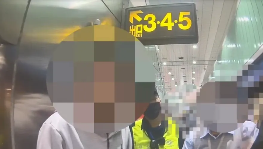 北捷68歲翁不滿青年坐優先席未讓座！　怒嗆「教育失敗」搧巴掌