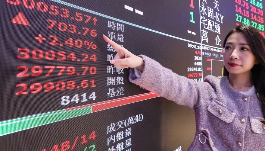 自己的紅包自己領！2月ETF除息名單出爐　這檔A債ETF年化配息率衝9％