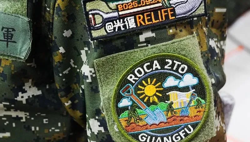 賴清德春節視導花蓮駐軍　「鏟子超人」臂章意外成焦點
