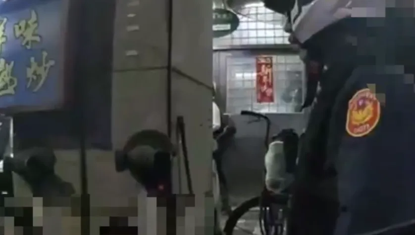 新北員工妻和老闆吵架！烙兒「闖尾牙宴」亮槍　下場超慘