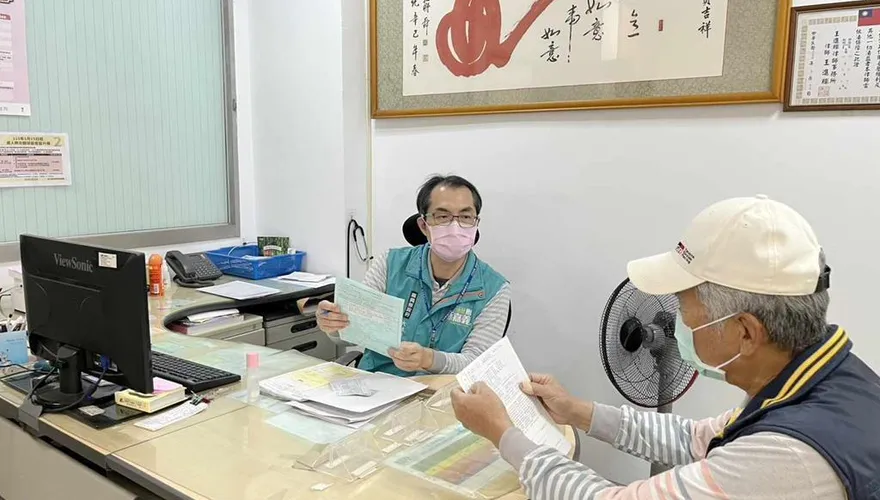 超狂！衛生所醫師竟有清大電機系背景　利用AI幫病人顧血管