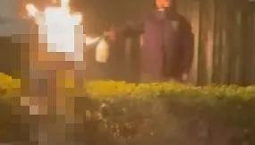 恐怖！陸男不滿妻子出軌　自製噴火槍在人行道「活焚小王」