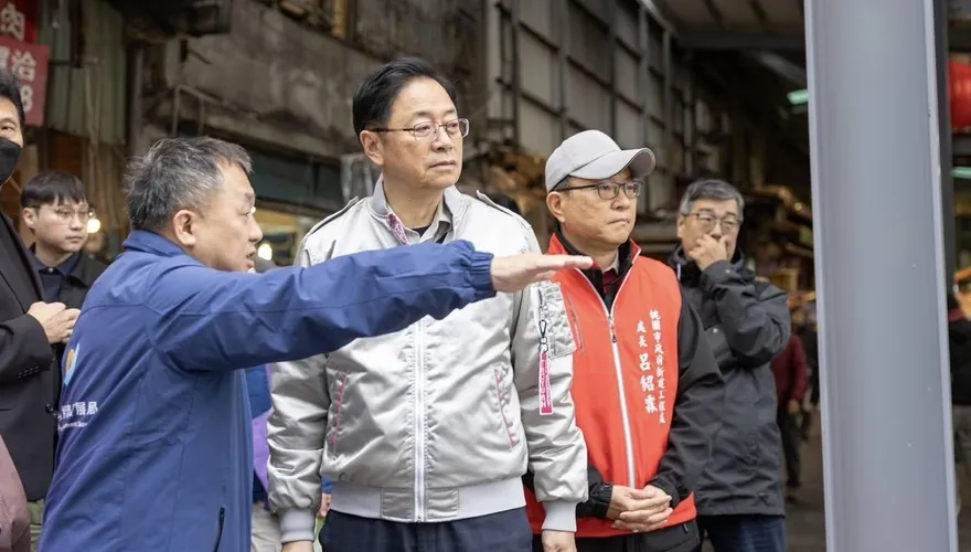 桃園南門市場「奇蹟式」恢復營業　他指張善政一特質讓綠營變小丑
