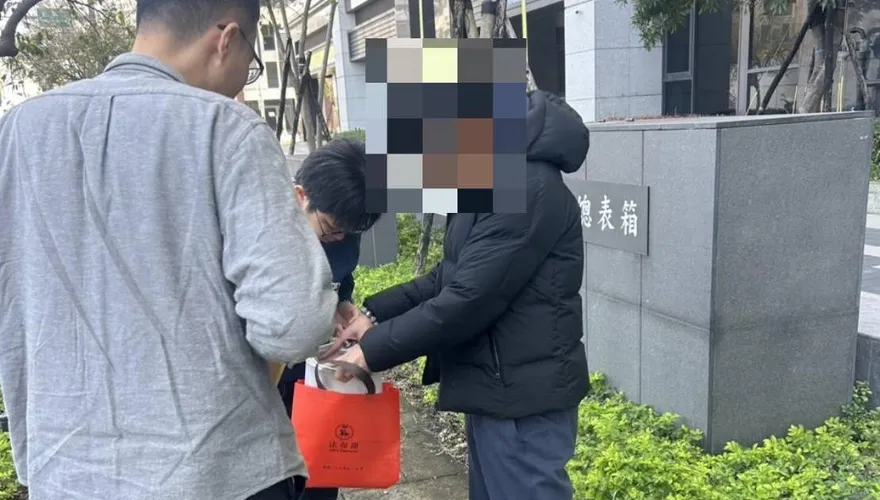 影/鋼珠彈掃射台中西屯豪宅、車輛　嫌犯落網辯：好玩