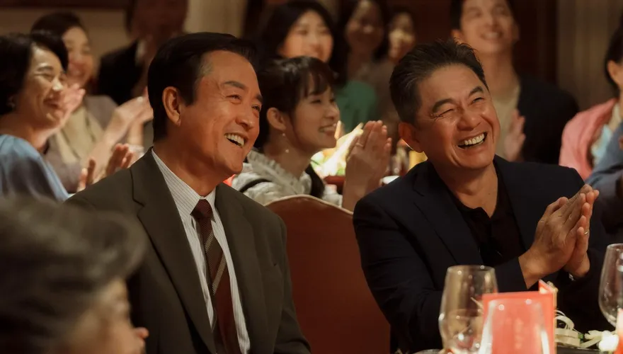 《孤味》老班底驚喜現身！檢場笑稱「 最貴臨時演員」　吉岡里帆跨海應援《雙囍》