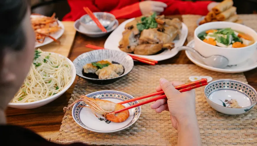 糖友腎友過年這樣吃！營養師推「白斬雞、清蒸魚」安心吃