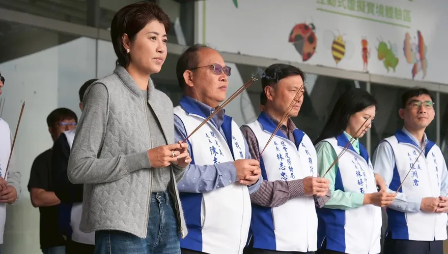 情人節浪漫到婦女節　2026南投燈會「雙主燈」飛馬撼天