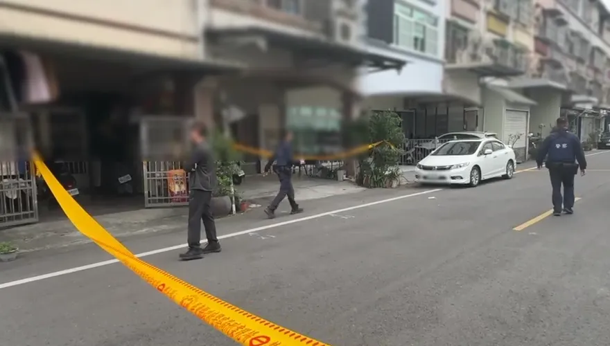 影/屏東內埔爆警匪手榴彈對峙！製毒工廠歹徒已遭壓制