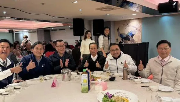 李四川板橋同桌聊1小時　侯友宜認了：里長們都非常欣賞！