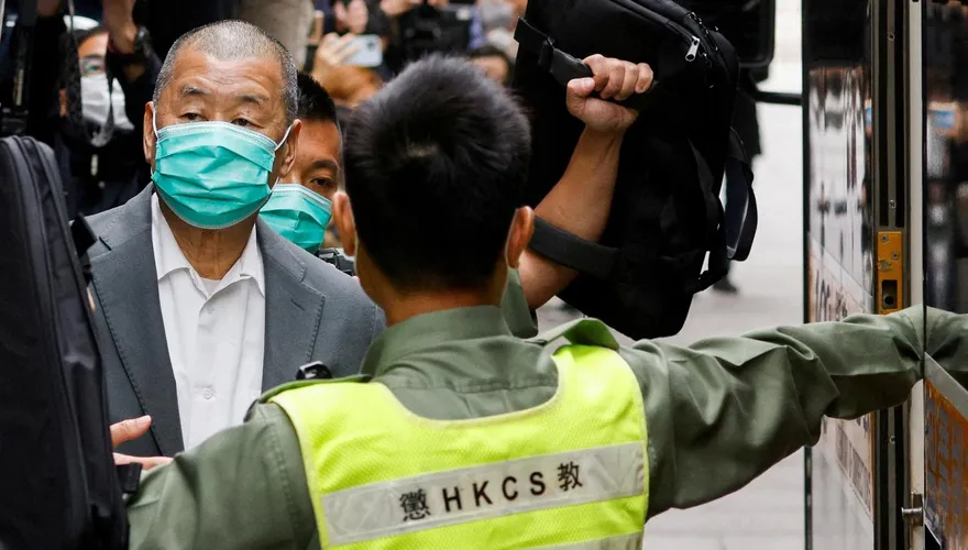 涉串謀勾結外國勢力　黎智英違反港《國安法》被判刑20年