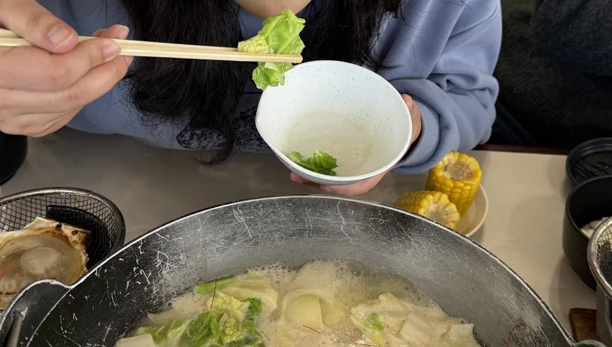 超過65度就傷身！醫揭「趁熱吃」習慣恐成食道癌元凶