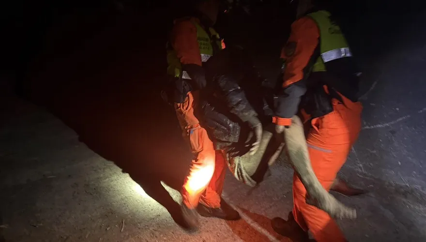 生死瞬間！台南鹽水溪驚見溺水男　海巡跳水救援