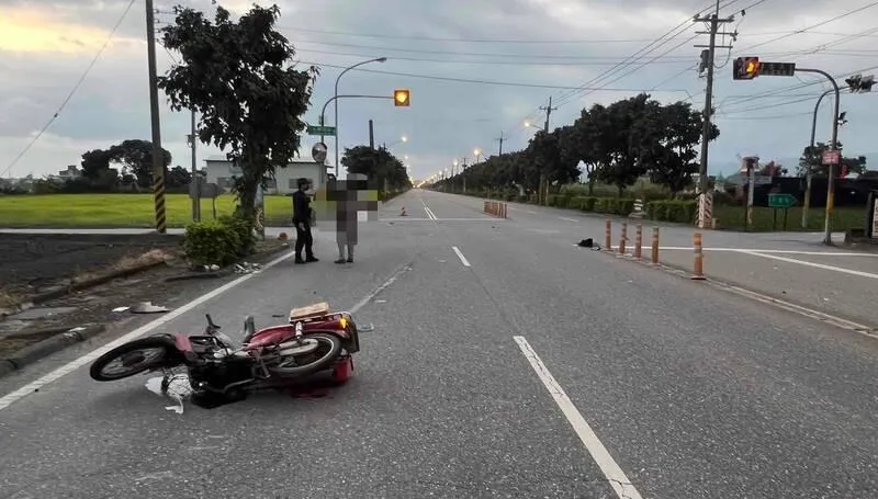 影/花蓮知卡宣大道7旬婦外側直接左轉　遭後車撞飛不治