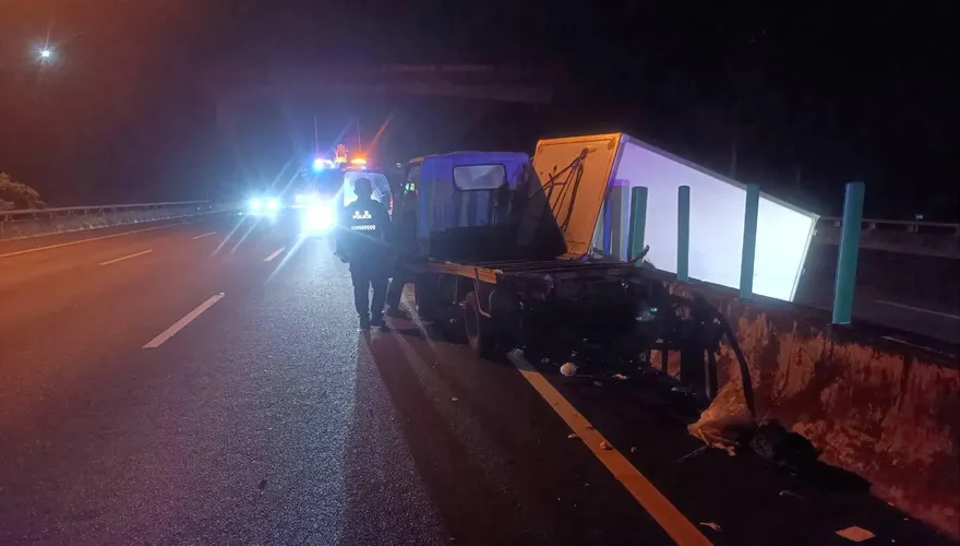 影/國3深夜驚魂！駕駛疑恍神擦撞釀禍　4車遭波及