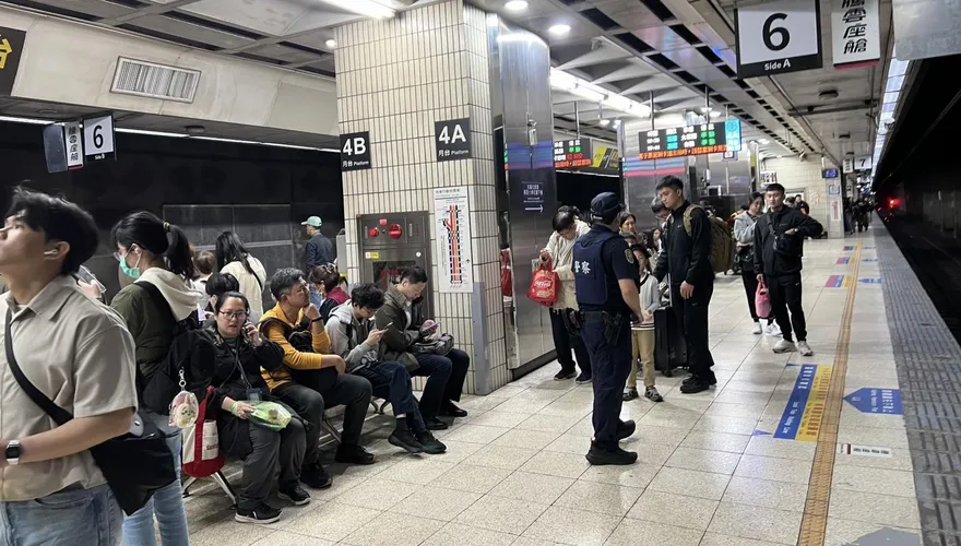 影/台鐵今接獲「殺人、放炸彈」訊息　鐵警228連假加強維安