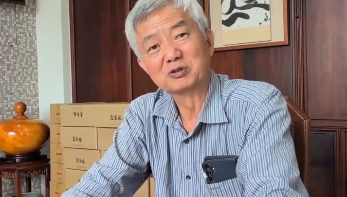 影/奇蹟！交趾陶大師謝東哲「車摔50米陡坡」　親曝神明救命