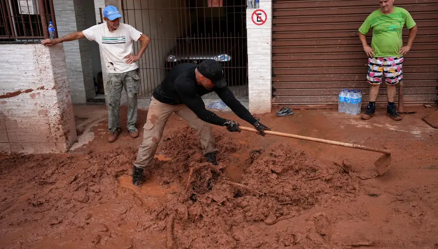 巴西地方政府宣布進入緊急狀態！連日暴雨釀災逾60人罹難