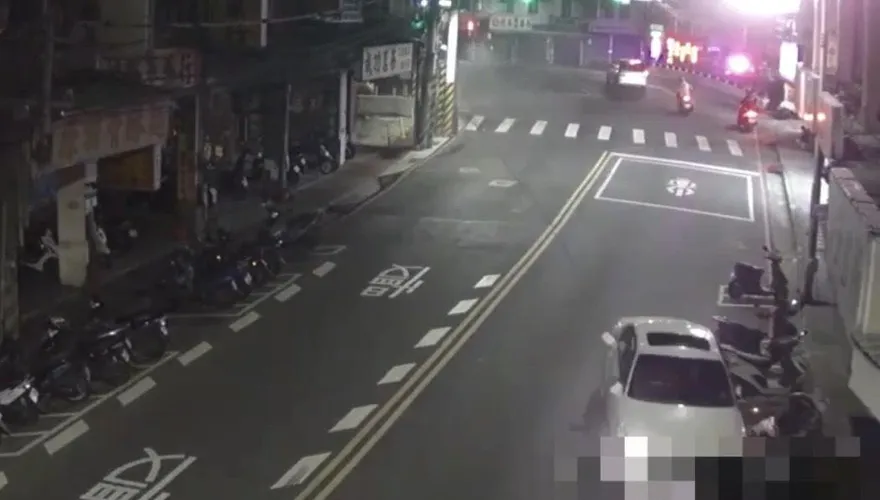 蘆洲深夜槍響！違停車烙跑　警「12槍連轟」成功逮人