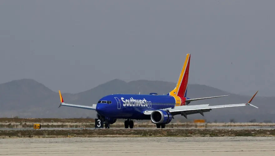 西南航空2飛機空中「擦身而過」　僅距150公尺險相撞