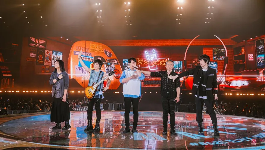 五月天香港站首場突喊卡！相信音樂道歉祭補償方案　粉絲更怒了