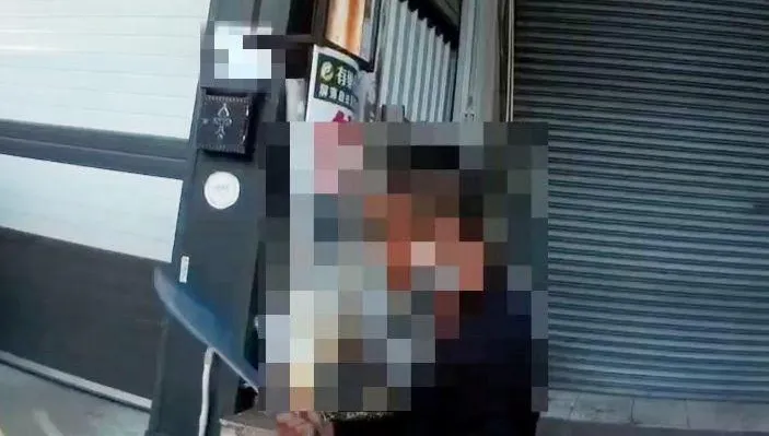 影/屏東驚見高速衝撞！毒駕男竟下車囂張亮刀亂砸