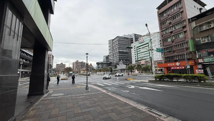 冷到發抖還沒完？下週氣溫「雲霄飛車」　中南部飆破30度