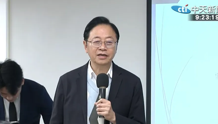 昔日同僚再聚首　張善政讚李四川「很棒的人才」：期待他當選