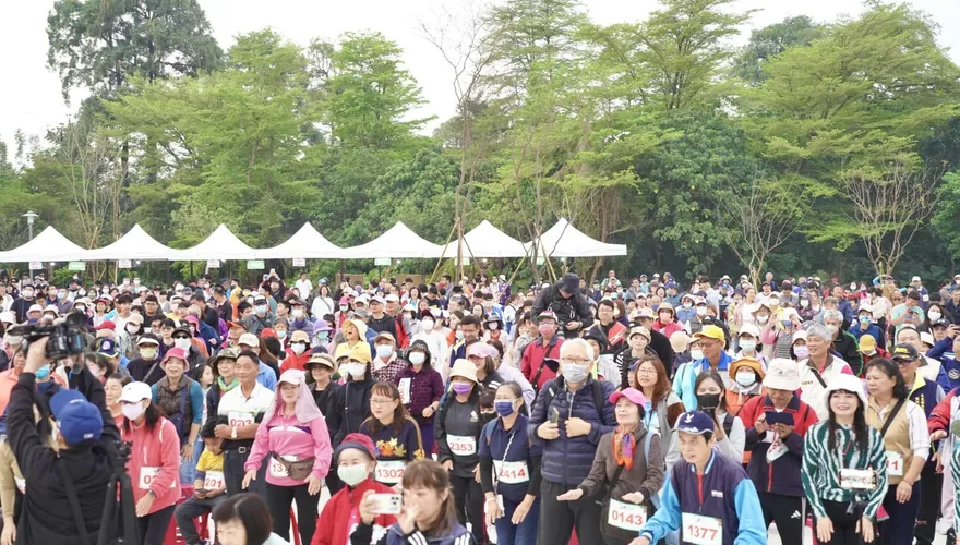 屏東新地標！萬丹森林公園啟用　3千人漫步芬多精步道